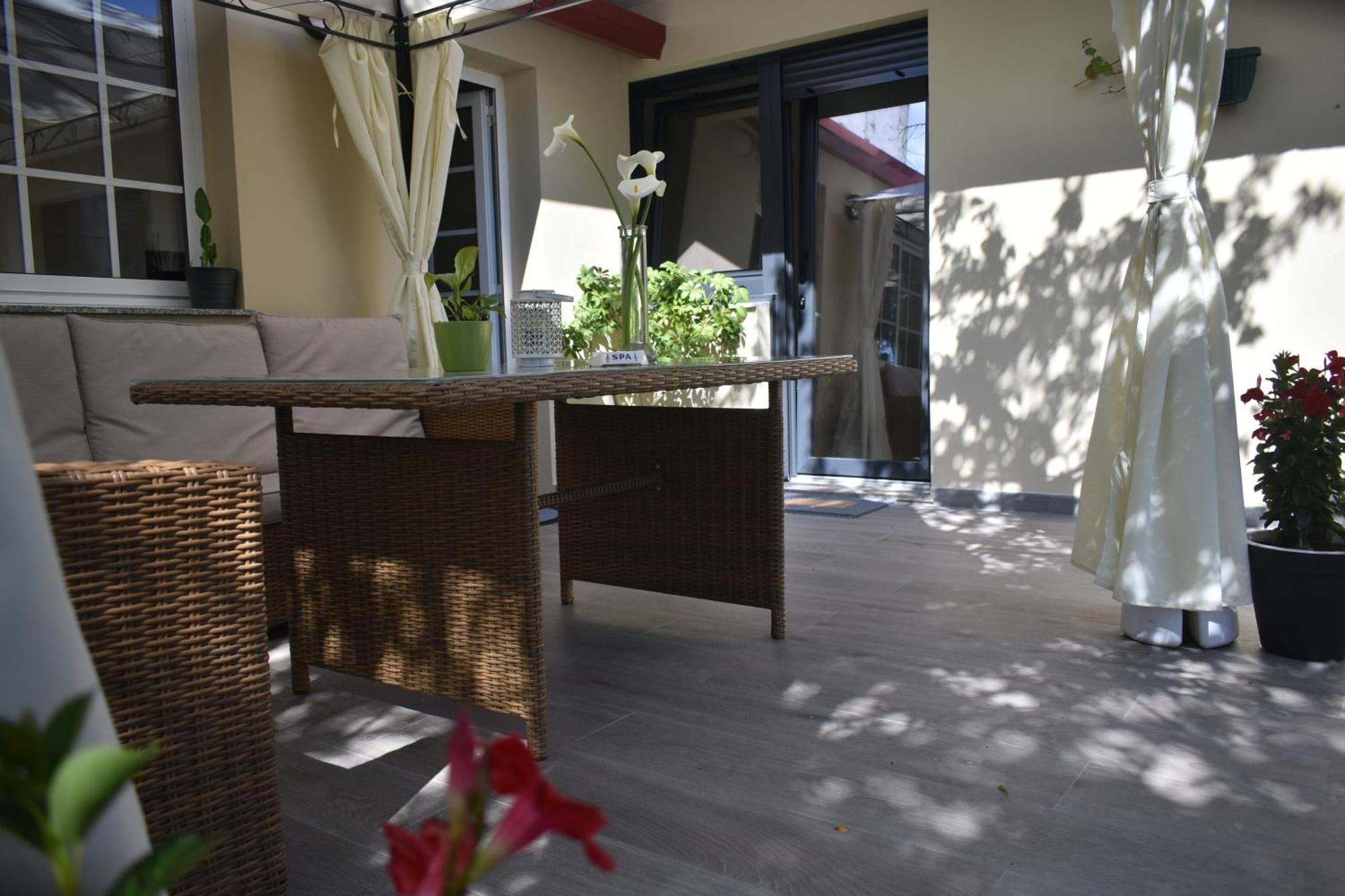 Apartament Jardin, Terraza Y Barbacoa