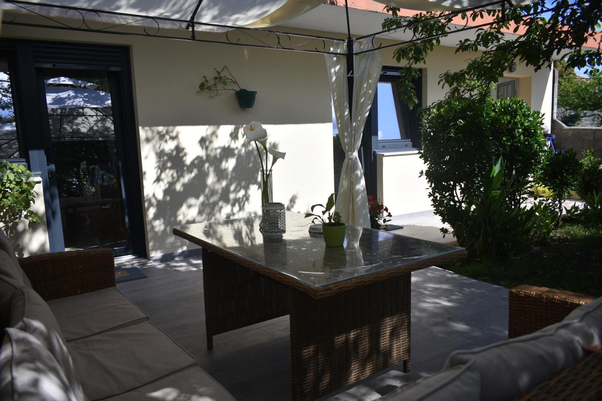 Jardin, Terraza Y Barbacoa Apartment