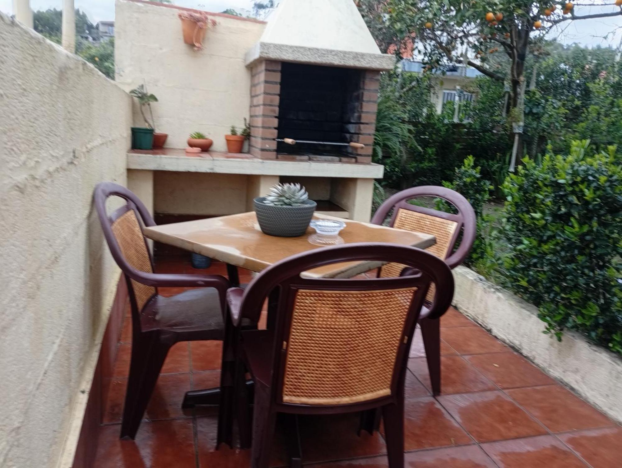 Jardin, Terraza Y Barbacoa * O Grove